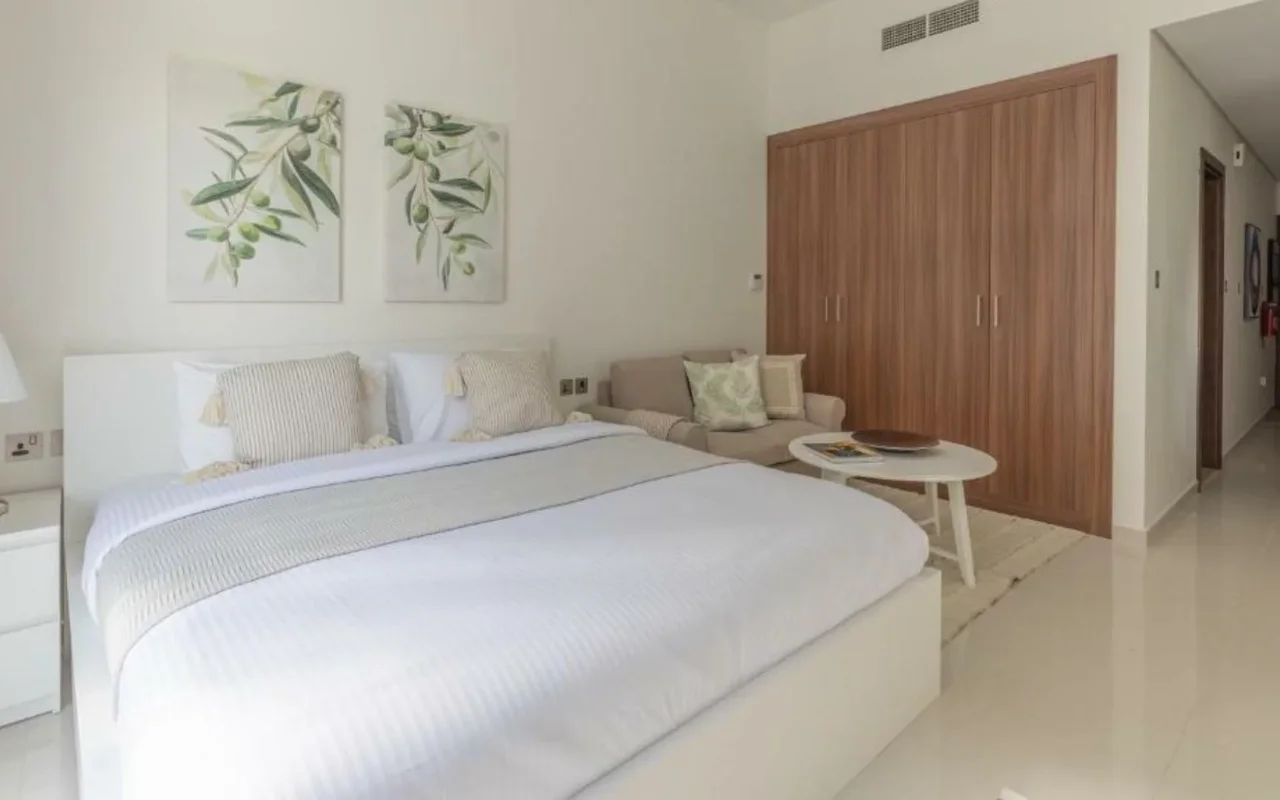 Апартаменты в комплексе Premium residence Orchid with a swimming pool and a spa center in the prestigious area of Damac ..., Дубай — 4