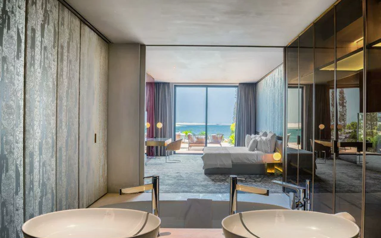 Апартаменты в комплексе Portofino Hotel — luxury beachfront residence by Kleindienst in the area of The World Islands, Dubai, Дубай — 3